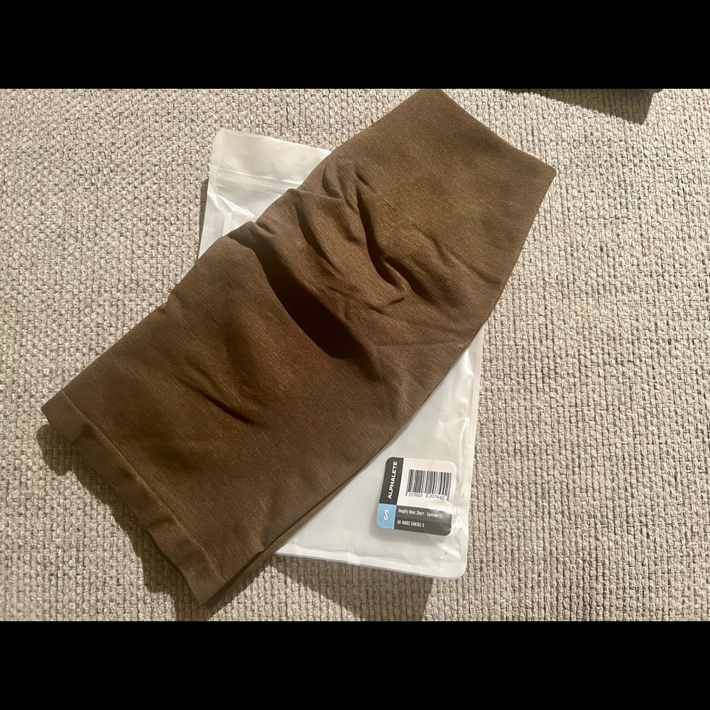 Alphalete Amplify Biker Shorts